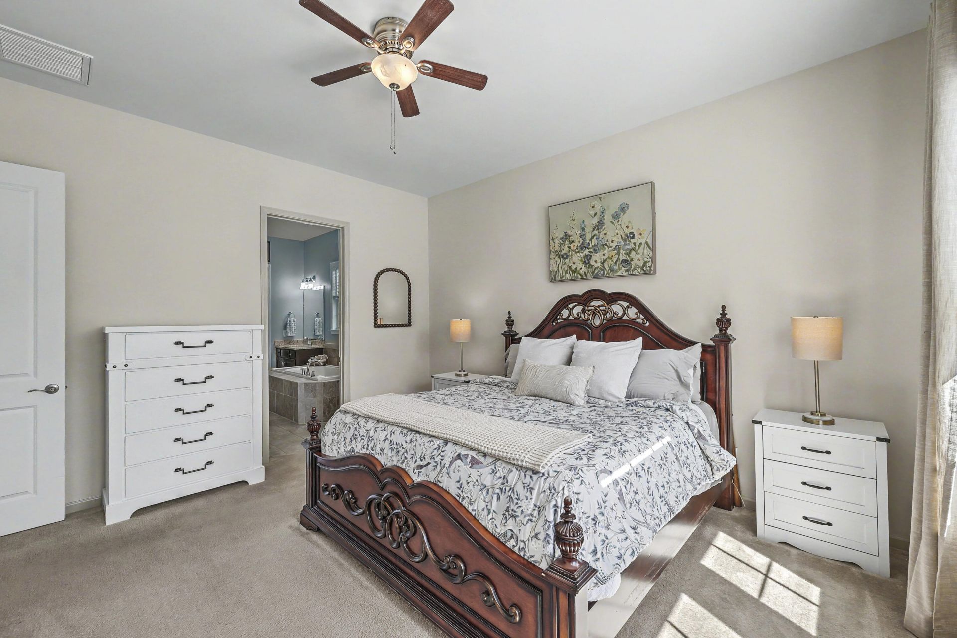 310 Woodgate Way Photo 22