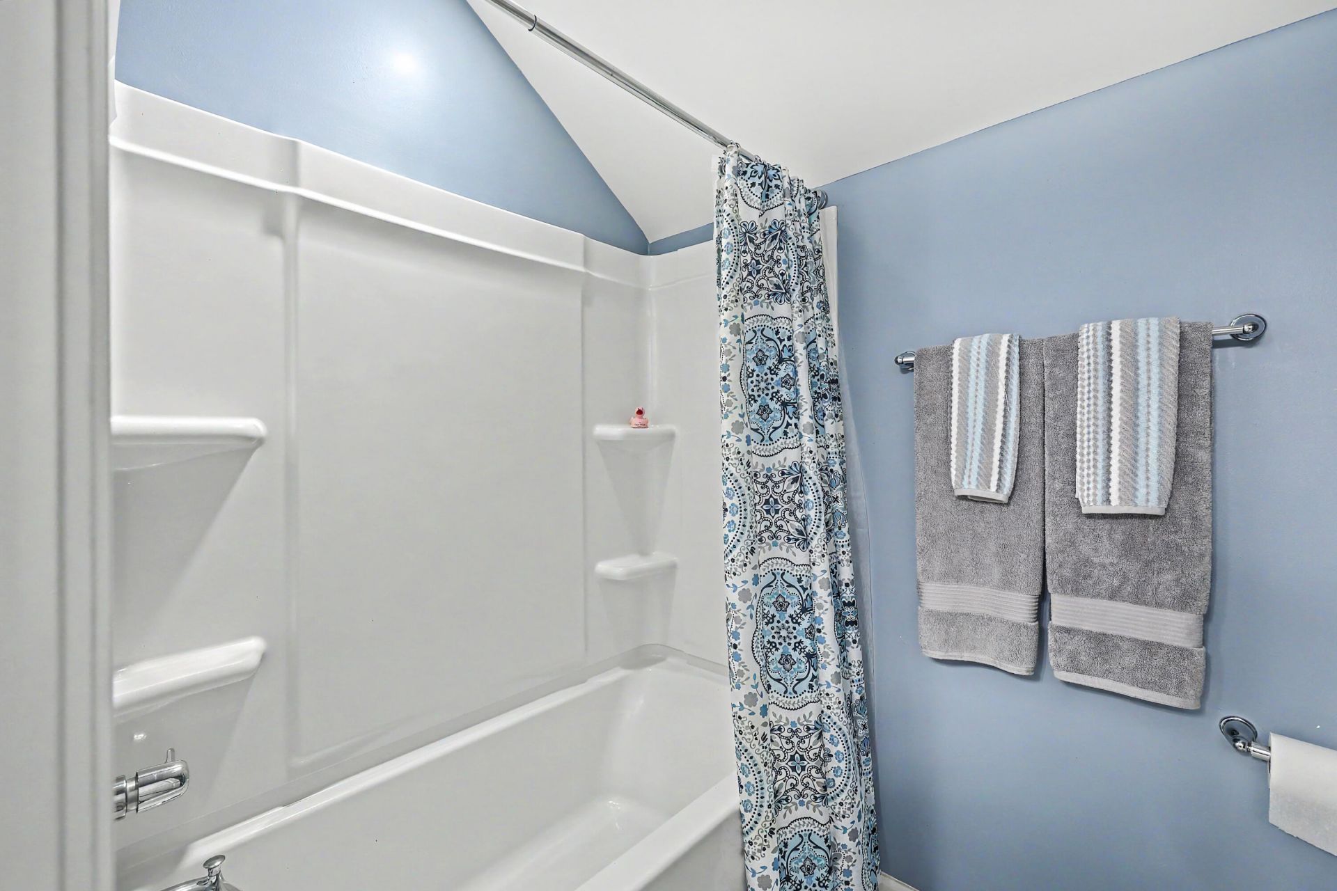 310 Woodgate Way Photo 40