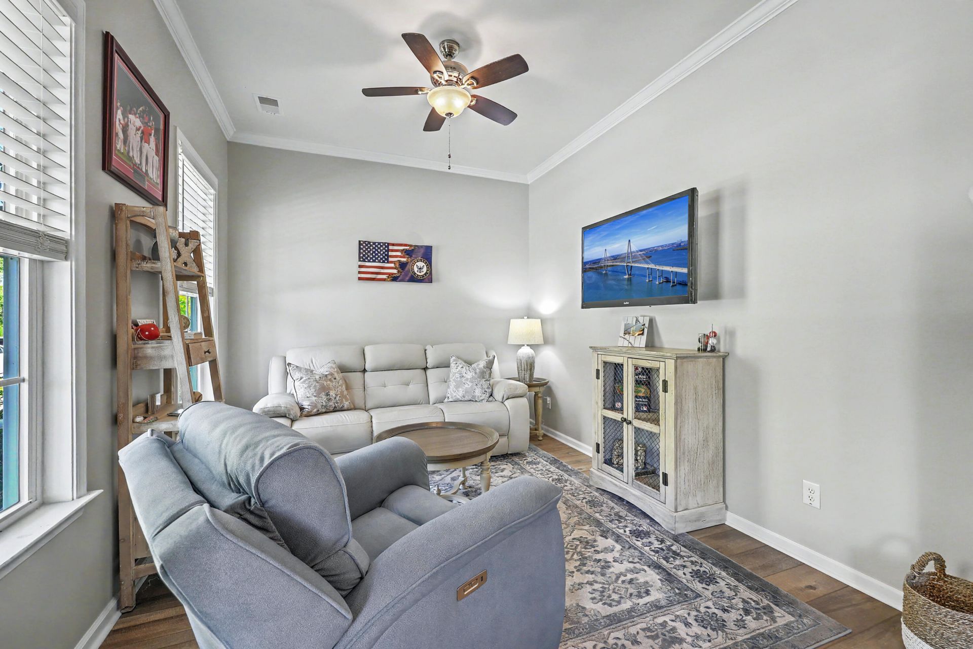 310 Woodgate Way Photo 8