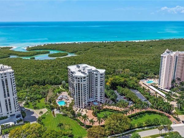 6075 Pelican Bay BLVD , Unit 201, NAPLES, FL 34108