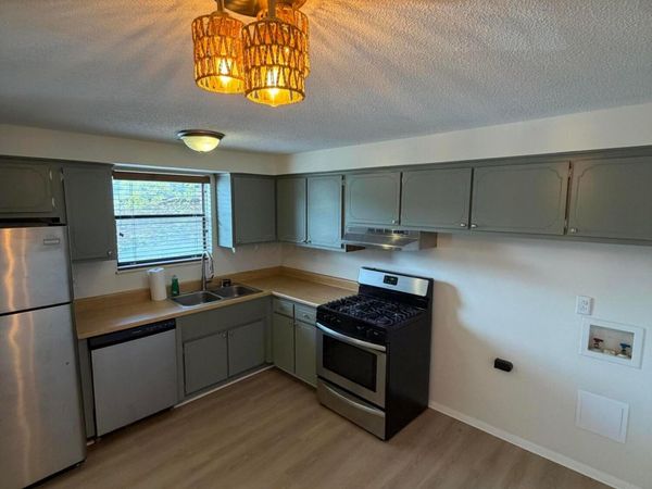 1635 Mcnaughten Road , Unit B, Columbus, OH 43232