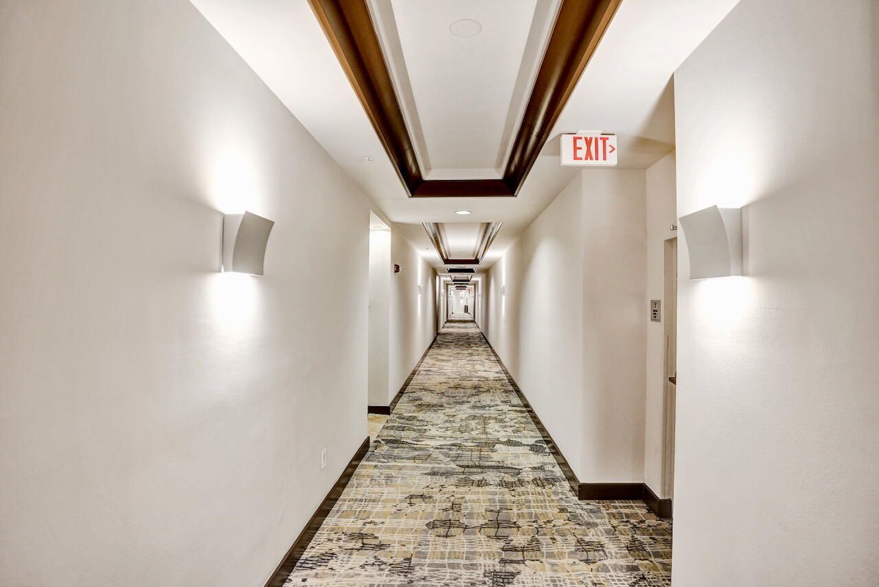 99 SE Mizner Boulevard, Unit 533, Boca Raton, FL 33432 Photo