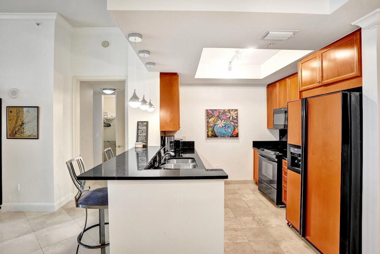 99 SE Mizner Boulevard, Unit 533, Boca Raton, FL 33432 Photo