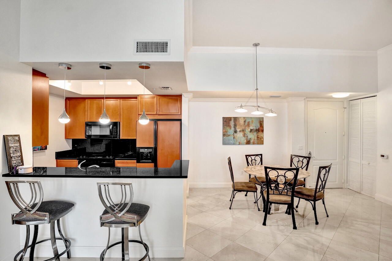 99 SE Mizner Boulevard, Unit 533, Boca Raton, FL 33432 Photo