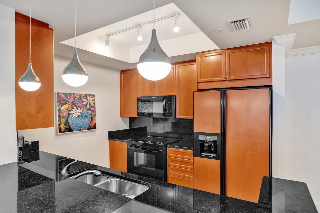 99 SE Mizner Boulevard, Unit 533, Boca Raton, FL 33432 Photo