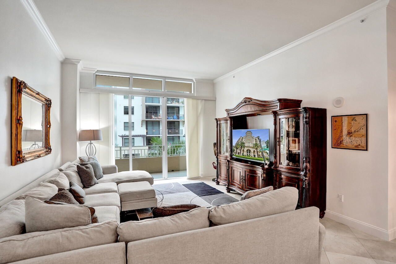 99 SE Mizner Boulevard, Unit 533, Boca Raton, FL 33432 Photo