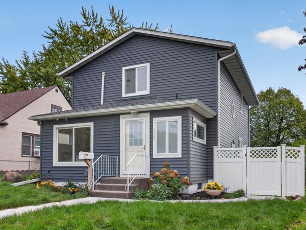 909 8th Avenue S, South Saint Paul, MN 55075