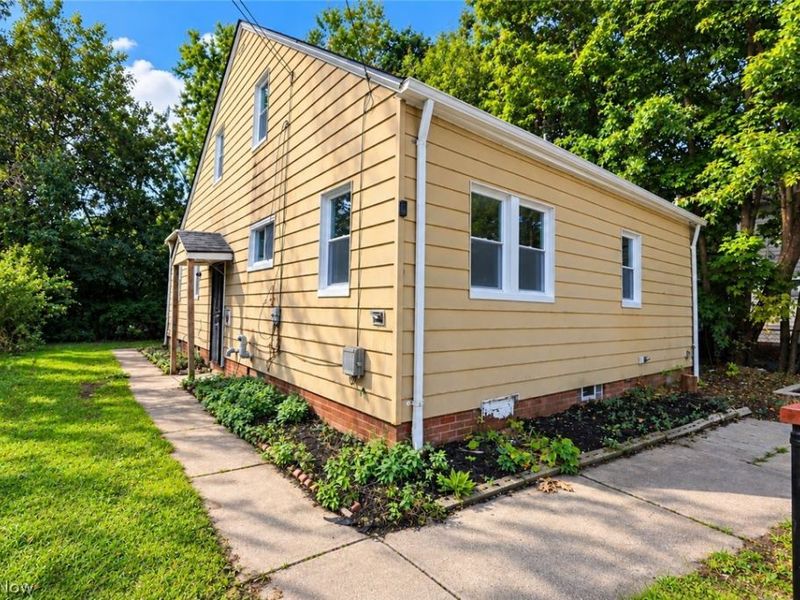 10502 Park Heights Road, Cleveland, OH 44104 Photo 1