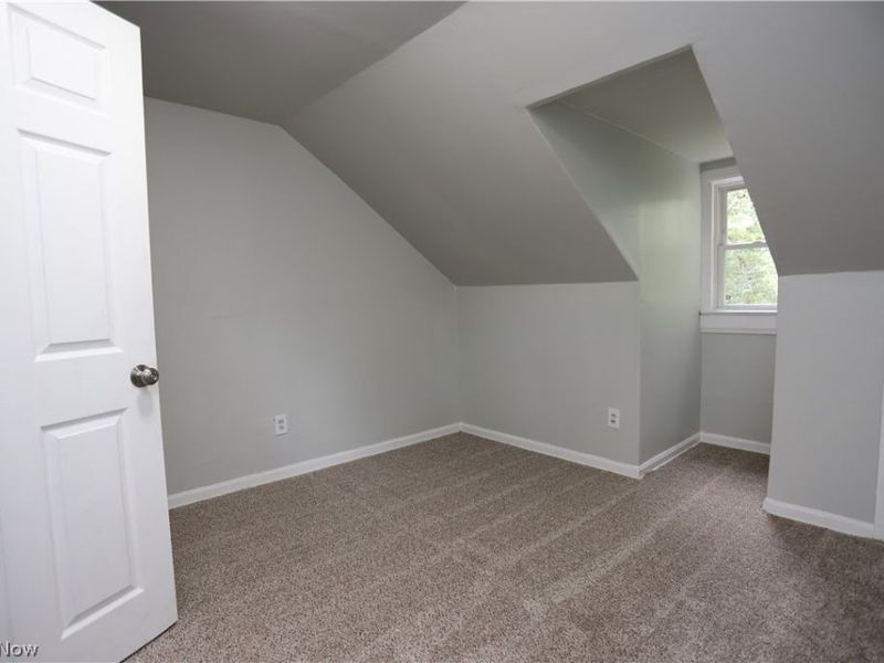 10502 Park Heights Road, Cleveland, OH 44104 Photo 13