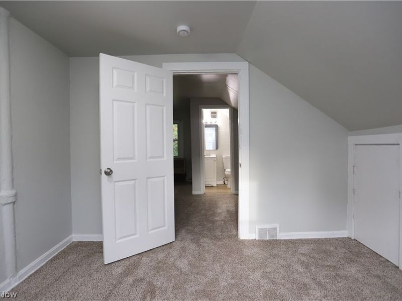 10502 Park Heights Road, Cleveland, OH 44104 Photo 19