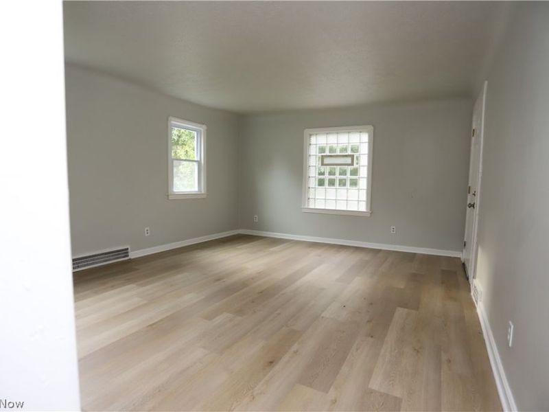 10502 Park Heights Road, Cleveland, OH 44104 Photo 6