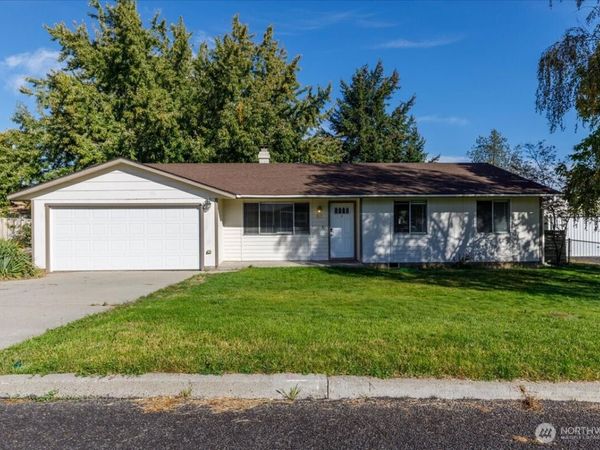 63 Sunset Drive, Electric City, WA 99123