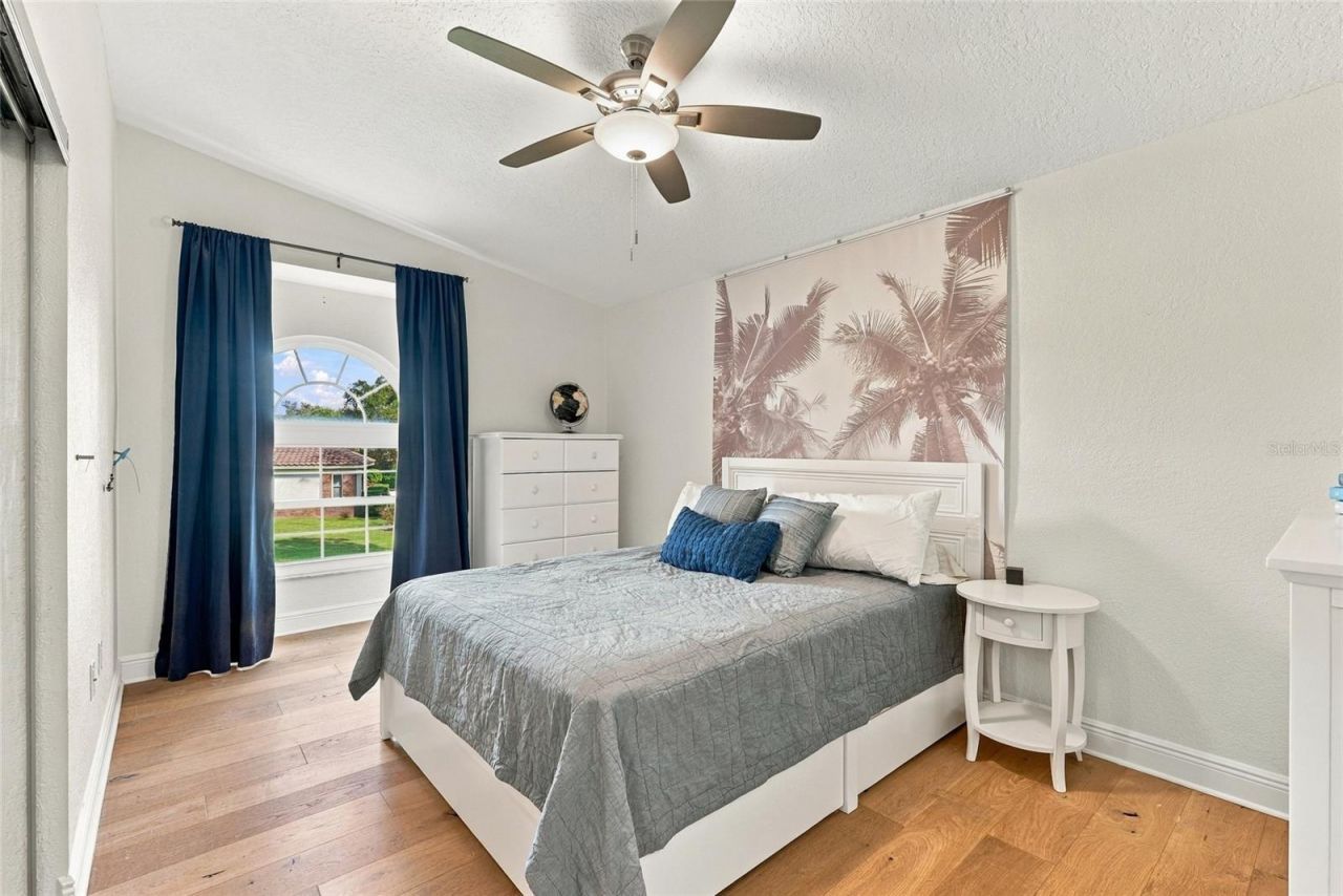 629 Segovia Court Ne, Unit 405, Saint Petersburg, FL 33703 Photo