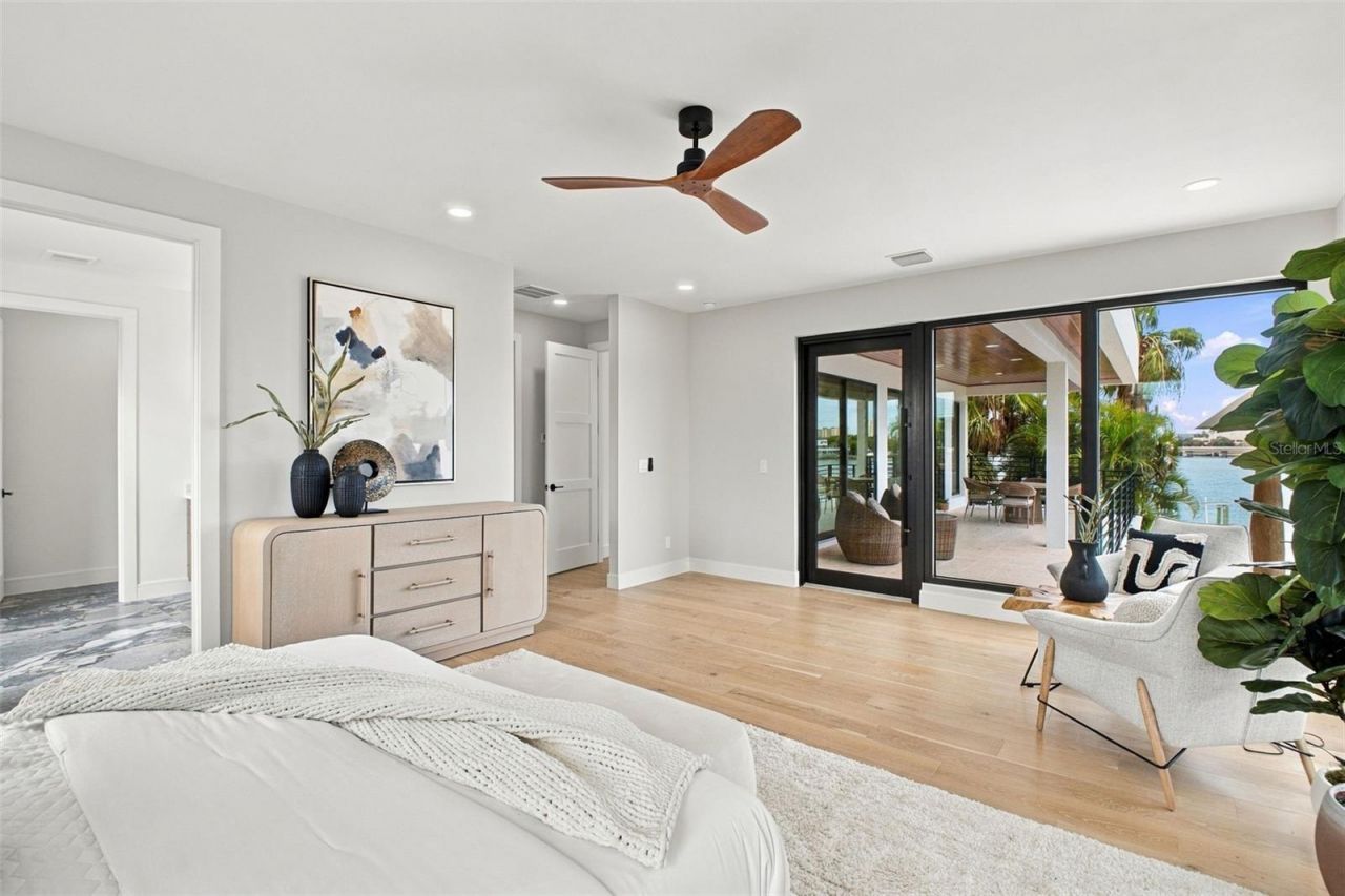 7176 S Shore Drive S, South Pasadena, FL 33707 Photo