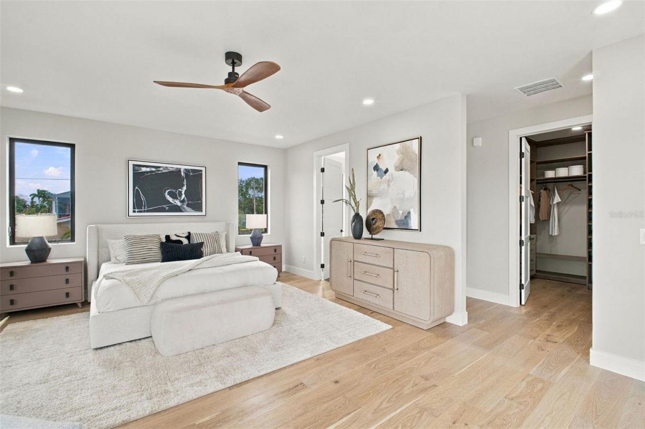 7176 S Shore Drive S, South Pasadena, FL 33707 Photo