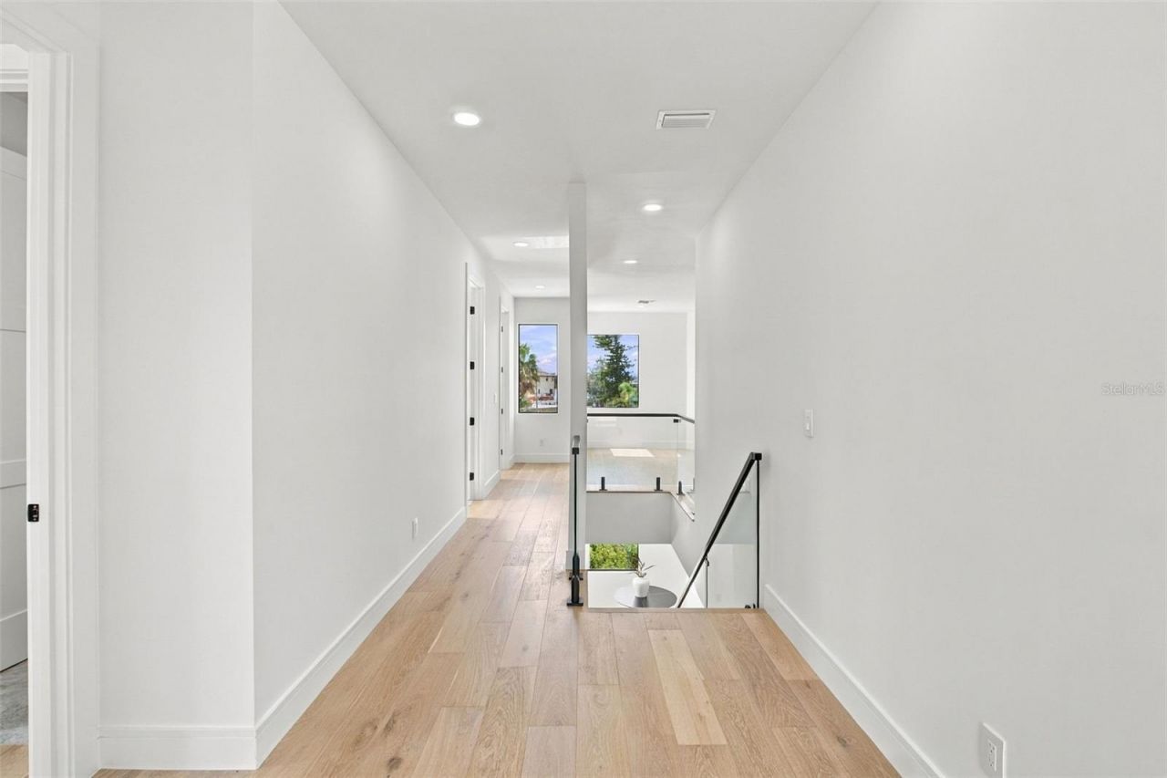 7176 S Shore Drive S, South Pasadena, FL 33707 Photo