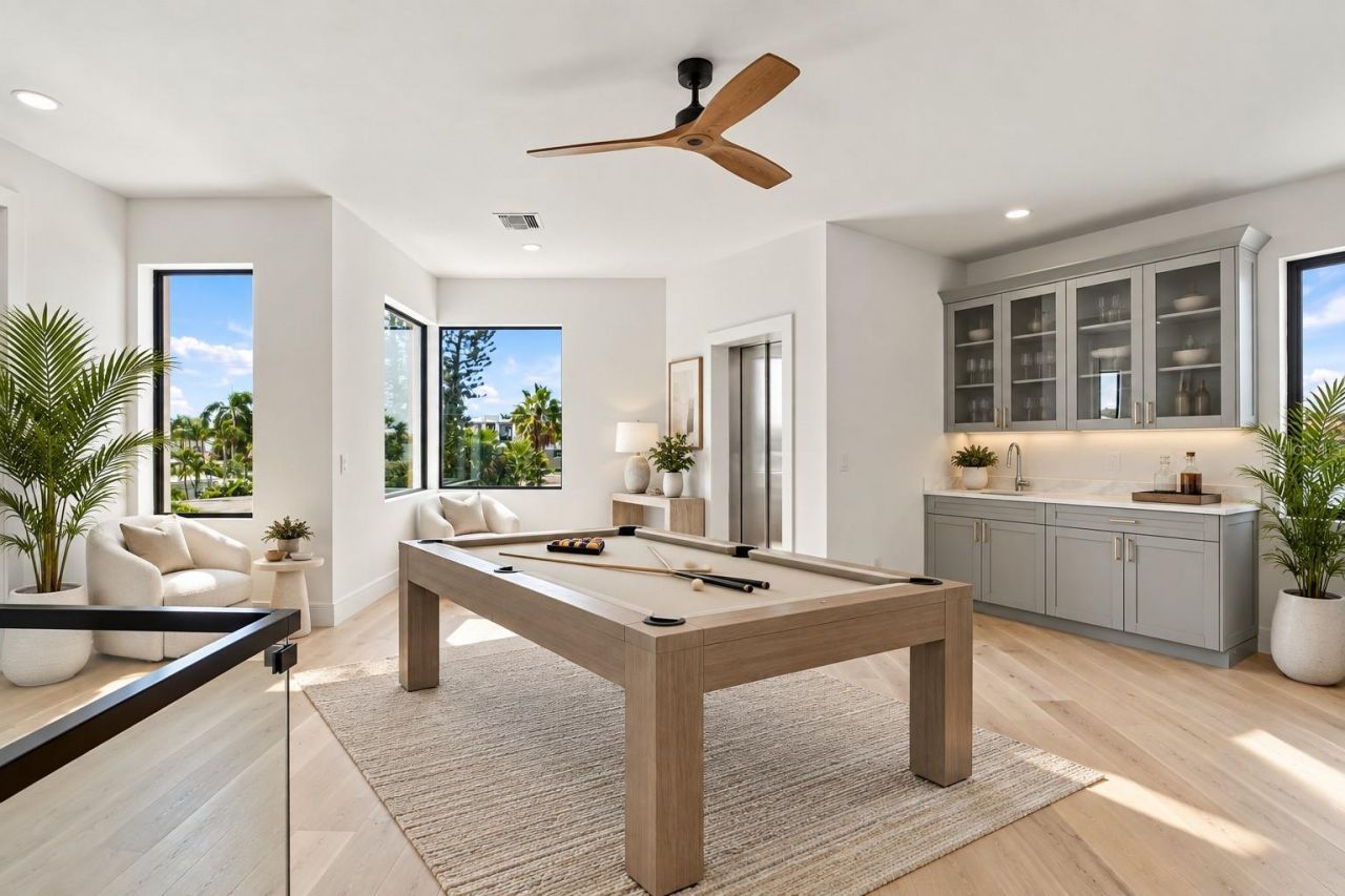 7176 S Shore Drive S, South Pasadena, FL 33707 Photo