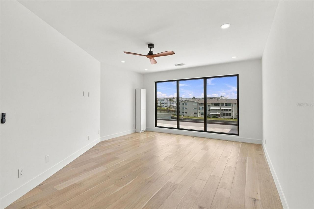 7176 S Shore Drive S, South Pasadena, FL 33707 Photo