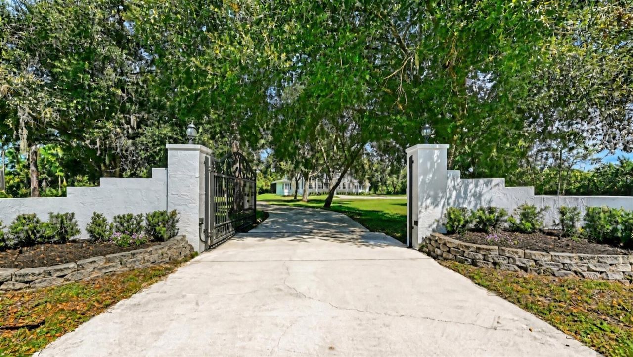 19005 69th Avenue E, Bradenton, FL 34211 Photo