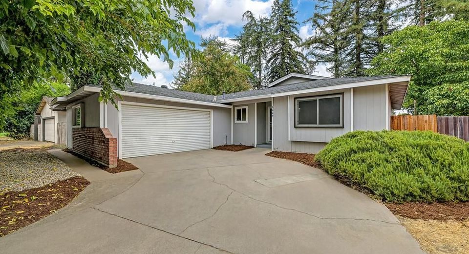 2226 W La Loma, Rancho Cordova, CA 95670 Photo