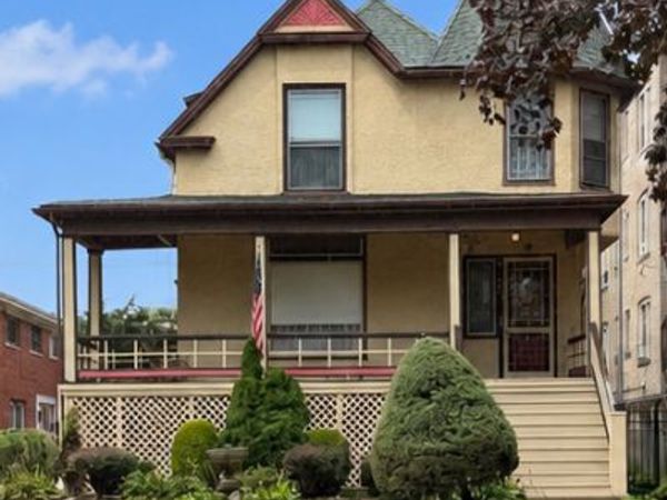 4122 N Kedvale Avenue, Chicago, IL 60641