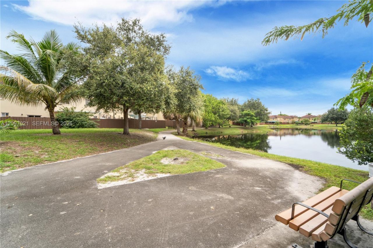 7080 NW 174th Ter , Unit 102, Hialeah, FL 33015 Photo