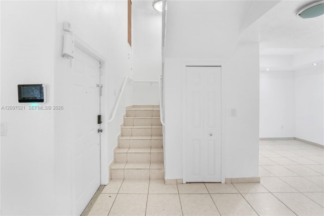 7080 NW 174th Ter , Unit 102, Hialeah, FL 33015 Photo