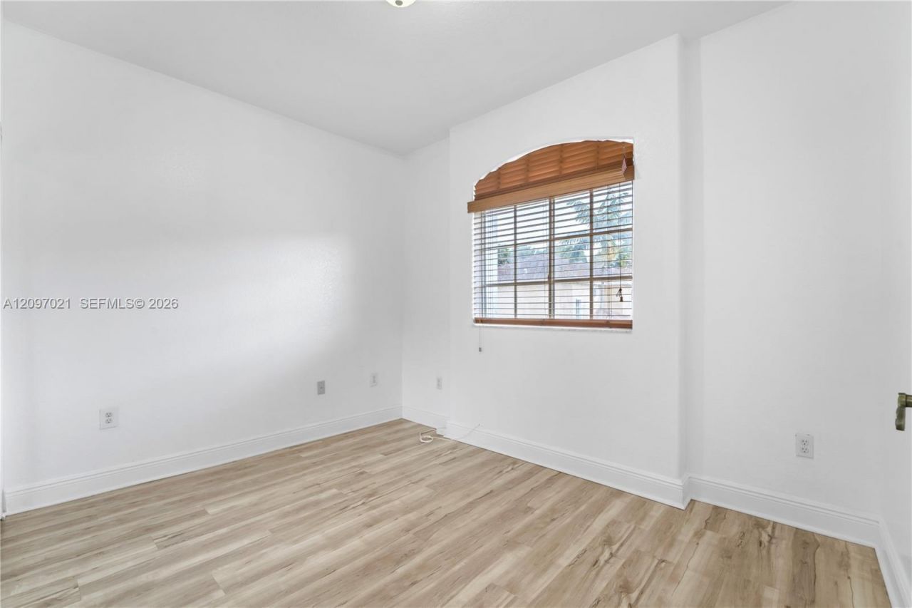 7080 NW 174th Ter , Unit 102, Hialeah, FL 33015 Photo