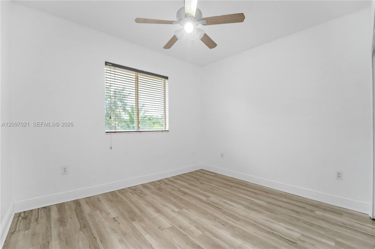 7080 NW 174th Ter , Unit 102, Hialeah, FL 33015 Photo