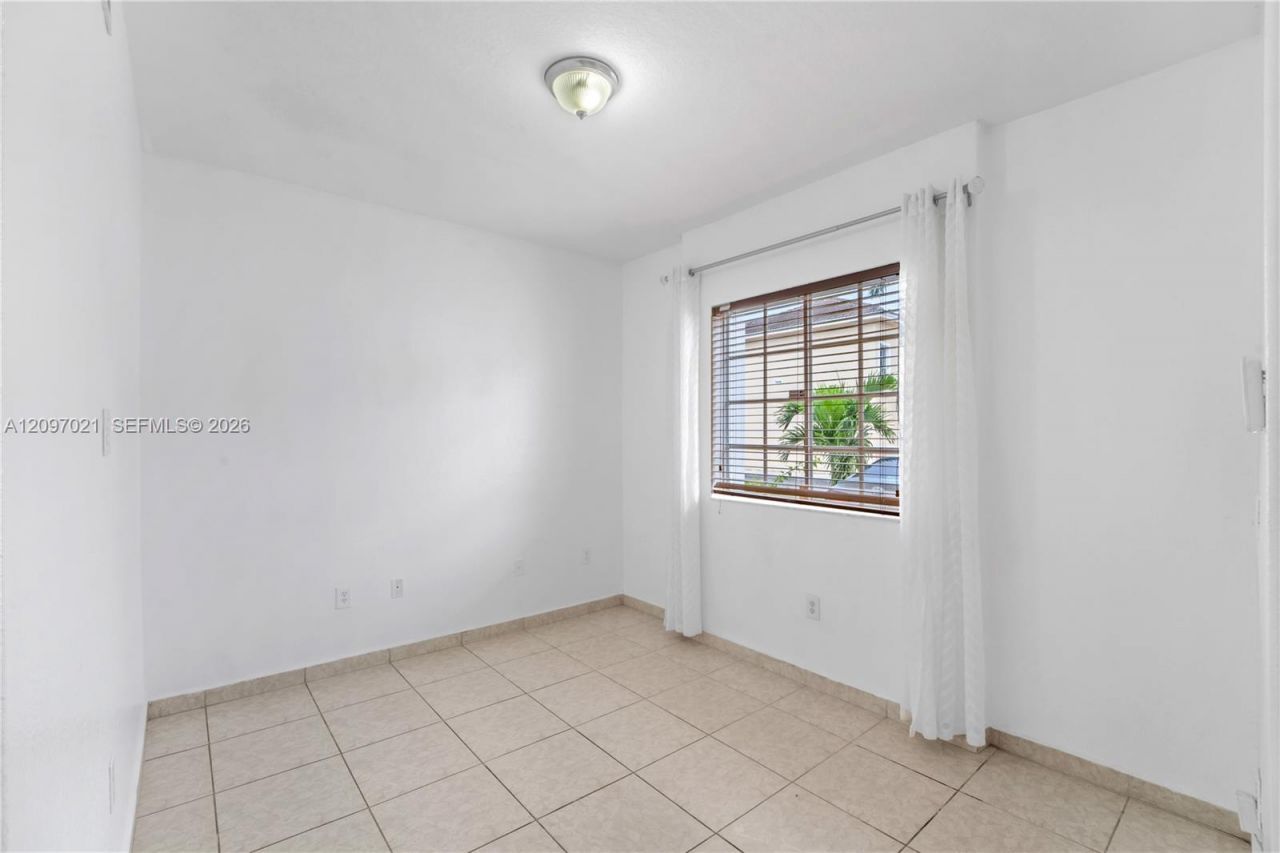 7080 NW 174th Ter , Unit 102, Hialeah, FL 33015 Photo