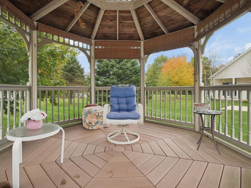 269 Thames Court, London, OH 43140 Photo 11