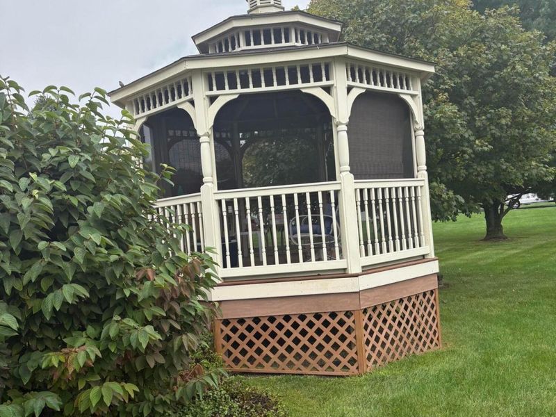269 Thames Court, London, OH 43140 Photo 5
