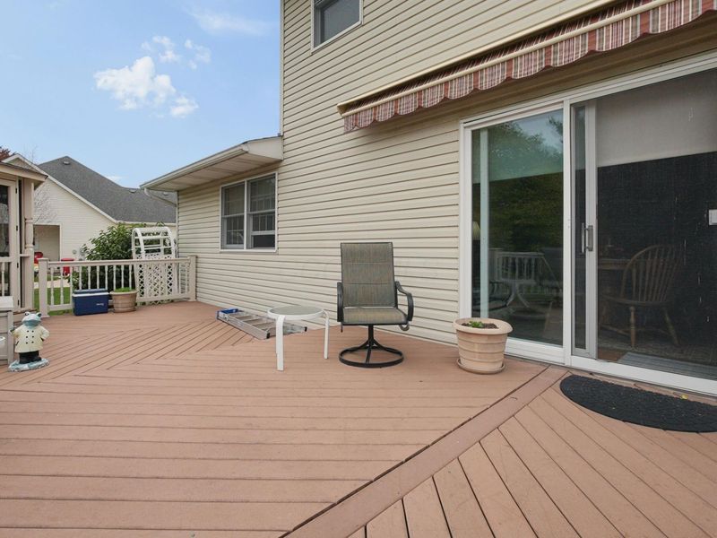 269 Thames Court, London, OH 43140 Photo 8