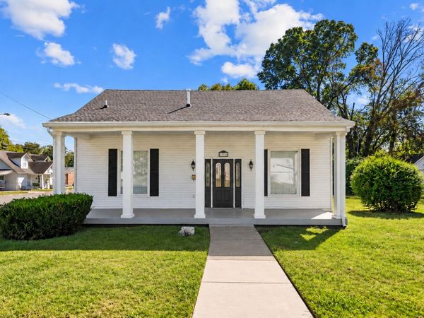 556 E Vine St, Murfreesboro, TN 37130