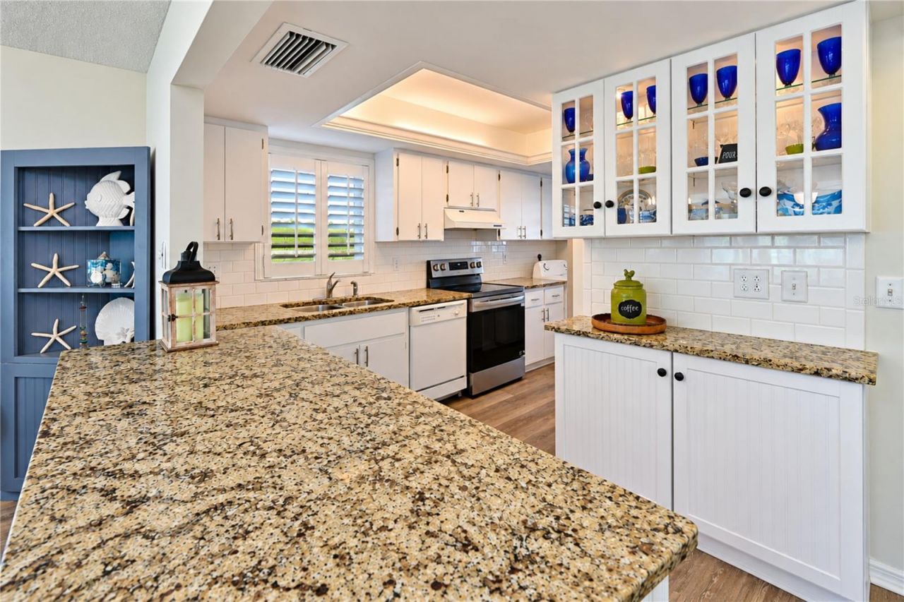 9416 Concord Circle , Bradenton, FL 34210 Photo
