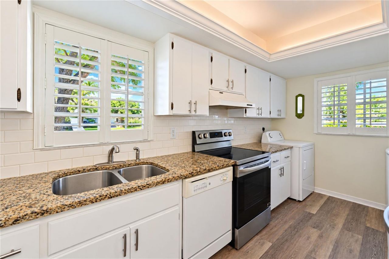9416 Concord Circle , Bradenton, FL 34210 Photo