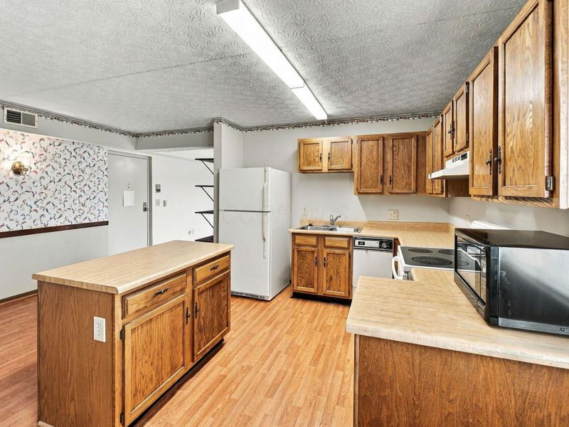 4115 Karl Road , Unit 201, Columbus, OH 43224 Photo 11