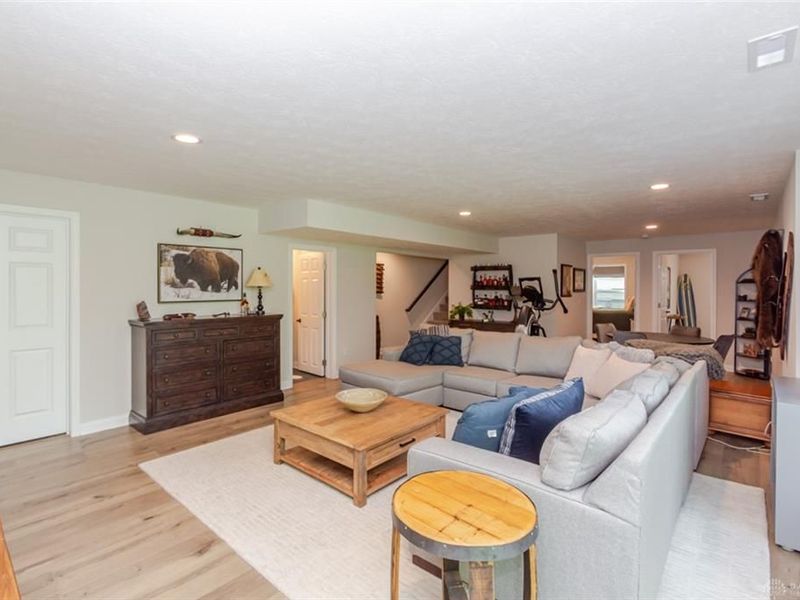 6971 Breckenwood Drive, Huber Heights, OH 45424 Photo 33