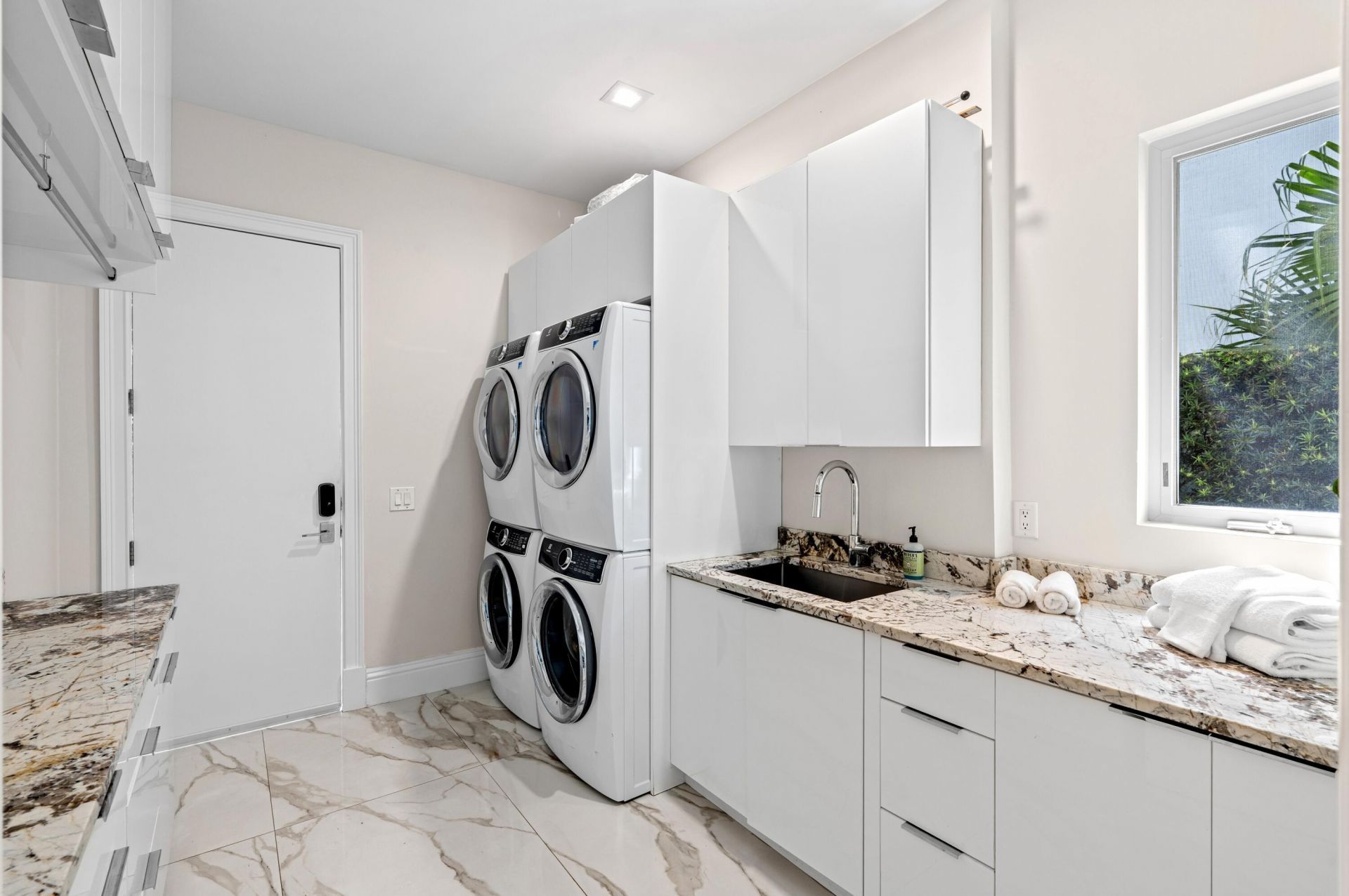 2307 N Riverside Drive, Pompano Beach, FL 33062 Photo