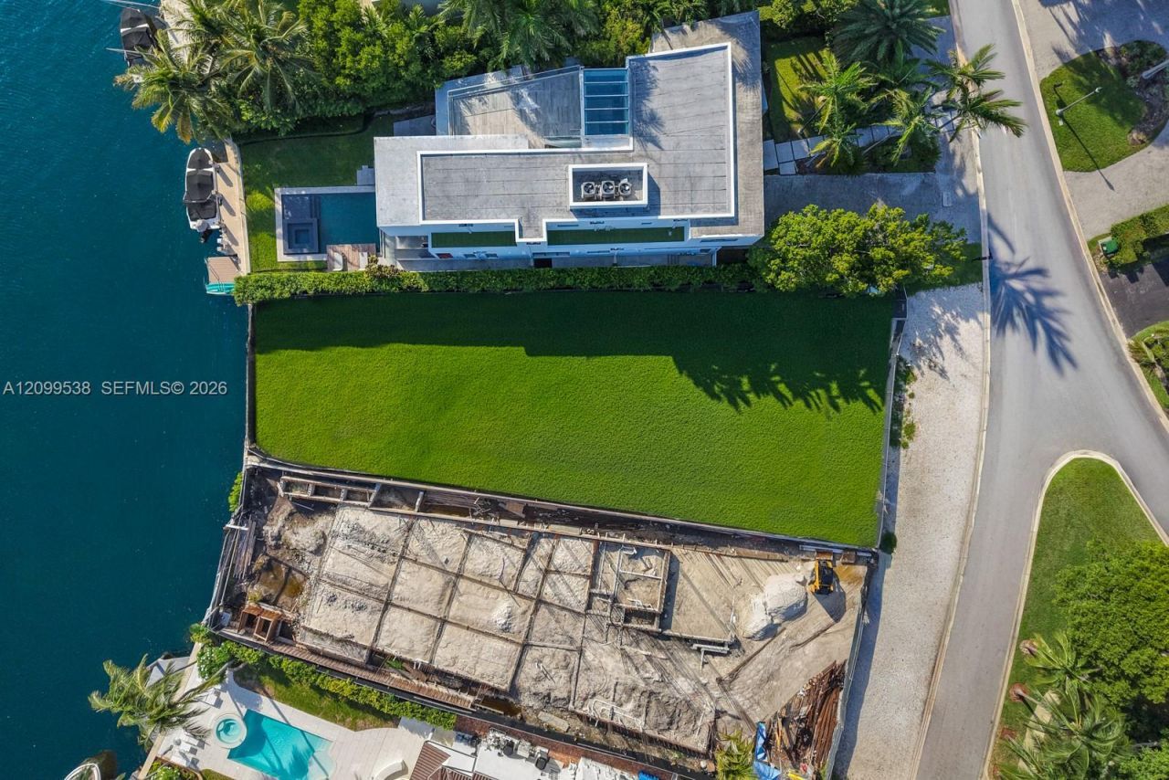 476 N Parkway Pkwy , Golden Beach, FL 33160 Photo