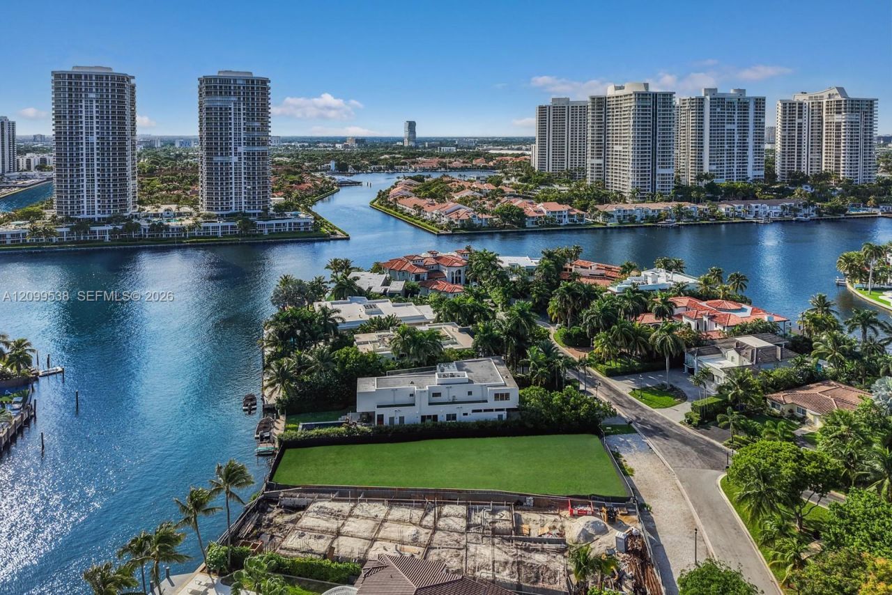 476 N Parkway Pkwy , Golden Beach, FL 33160 Photo