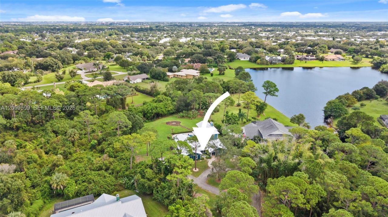 2121 SW Racquet Club Dr, Palm City, FL 34990 Photo