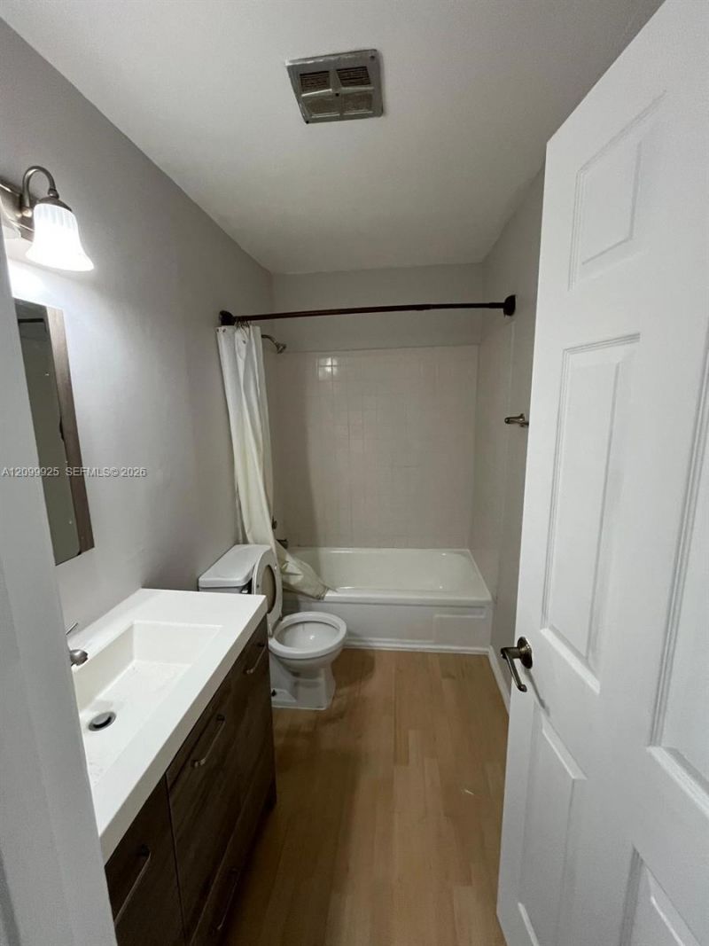 2116 NW 58th Ave , Unit 23-E, Lauderhill, FL 33313 Photo