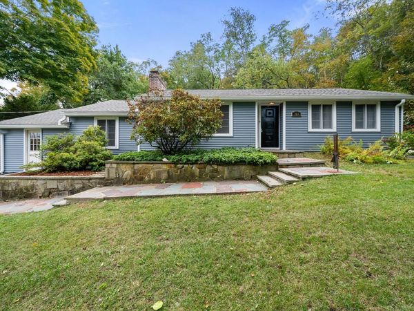 208 Mount Vernon Rd E, Weymouth, MA 02189