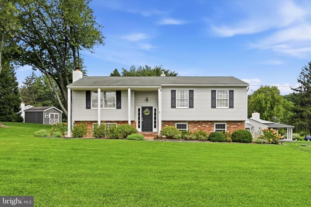 23 ANDOVER ROAD, GLENMOORE, PA 19343