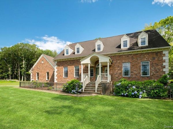 46 Skyhigh Road , Putnam Valley, NY 10579