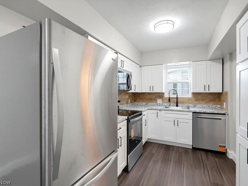 1401 Ridgeway Place NW, Canton, OH 44709 Photo 13