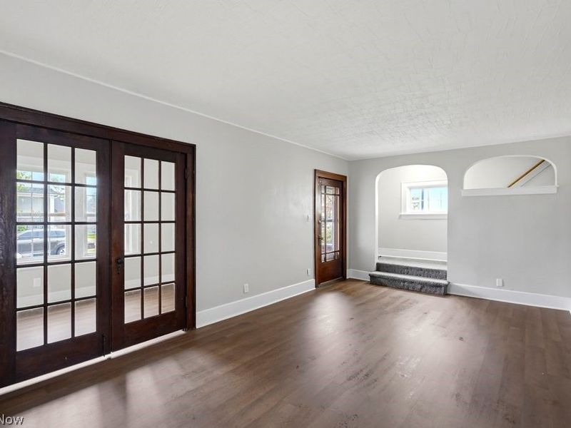 1401 Ridgeway Place NW, Canton, OH 44709 Photo 6