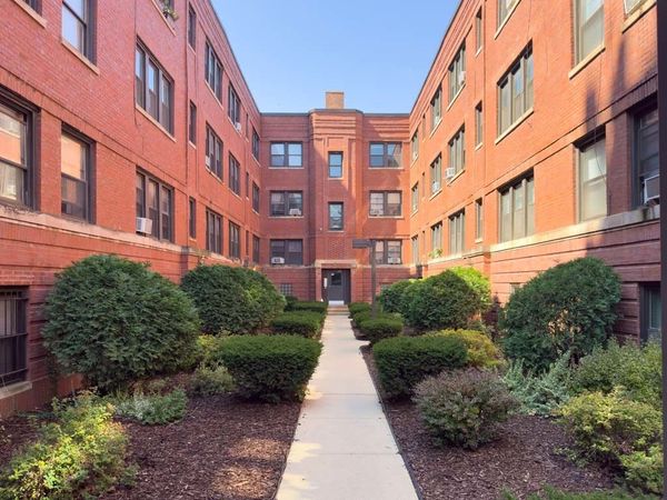 5744 N Winthrop Avenue , Unit 205, Chicago, IL 60660
