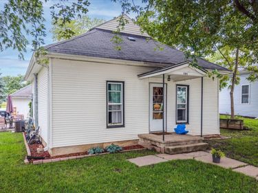 101 NORMAL Street, WOODBINE, IA 51579